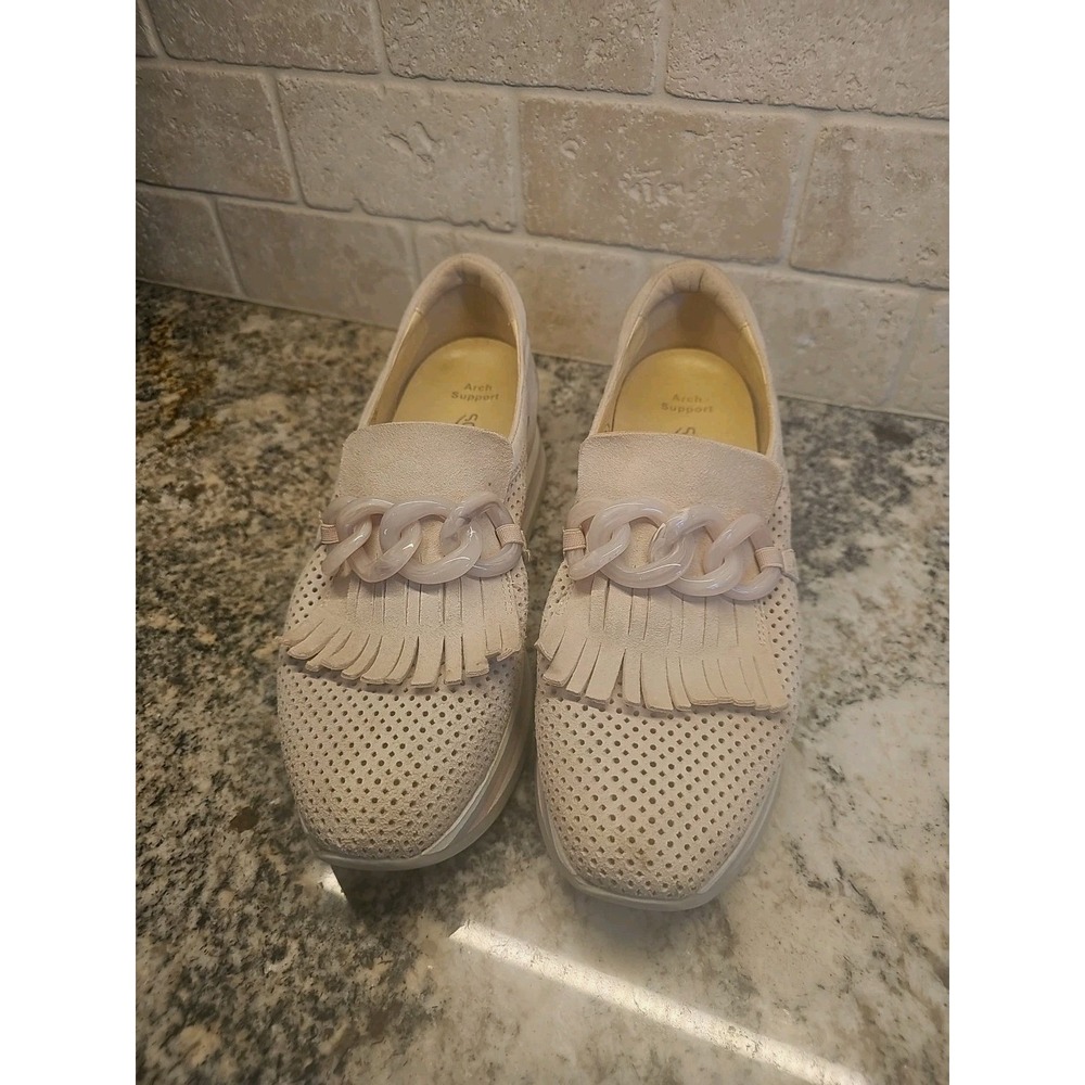 Softwaves Cadie Women's Beige Leather Slip On Arch Support Sneaker Shoes